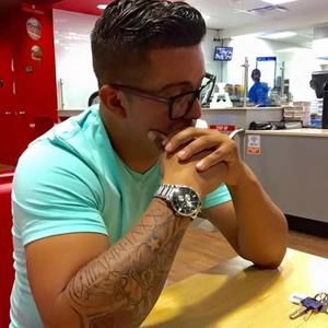 Meet your Posher, Joel